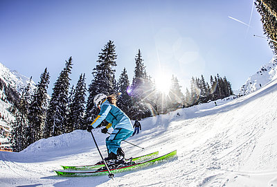 Skifahren in Hochfügen © Erste Ferienregion im Zillertal / Andi Frank